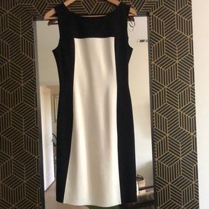 Josie Natori DOUBLE KNIT JERSEY COLOR BLOCK DRESS
